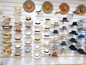 SOMBREROS